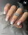 Żel RaNails TIXO Perfect Builder Gel Peachy Blush w stylizacji babyboomer.