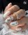 Lakier hybrydowy GELme ONE Coat Wedding Party w zimowej stylizacji paznokci