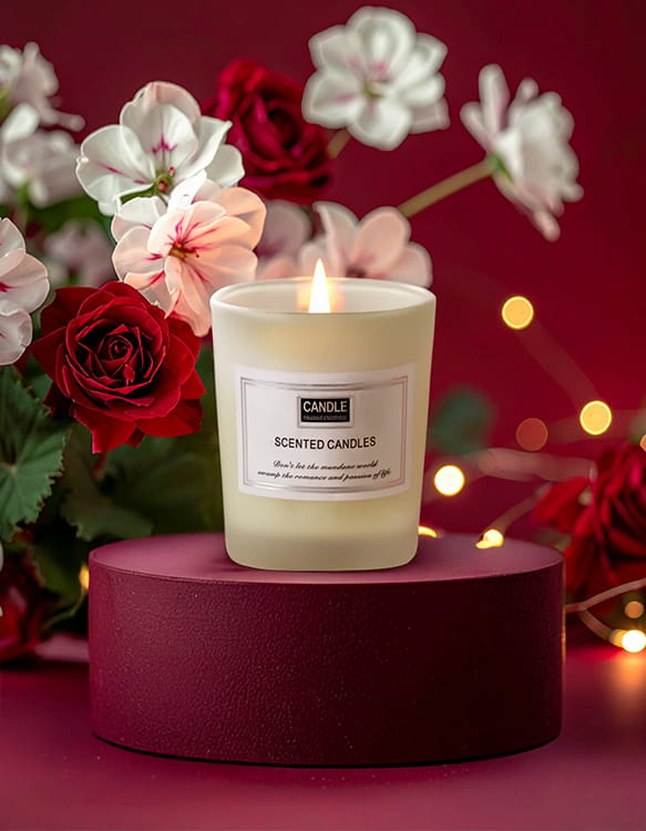 Świeca sojowa o zapachu Czarny Las 130g