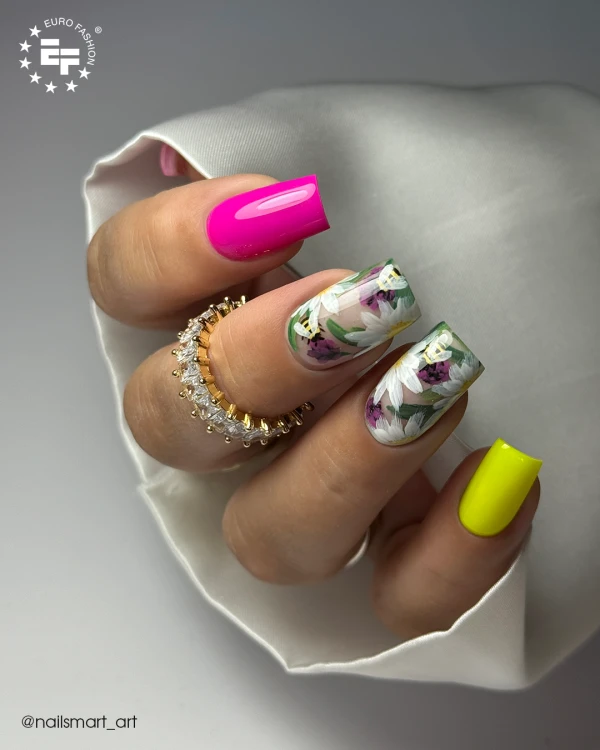 Lakier hybrydowy GELme ONE Neon Pink w stylizacji paznokci.