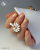 Żel EFexclusive Builder Cover Baby Boomer Gel w stylizacji paznokci.