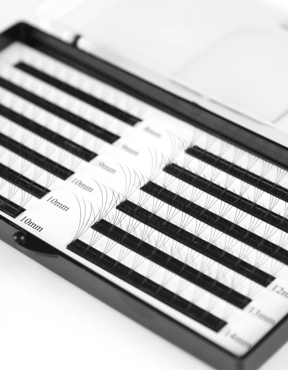 Rzęsy CLD 4D Volume Fans - gotowe kępki do przedłużania - C